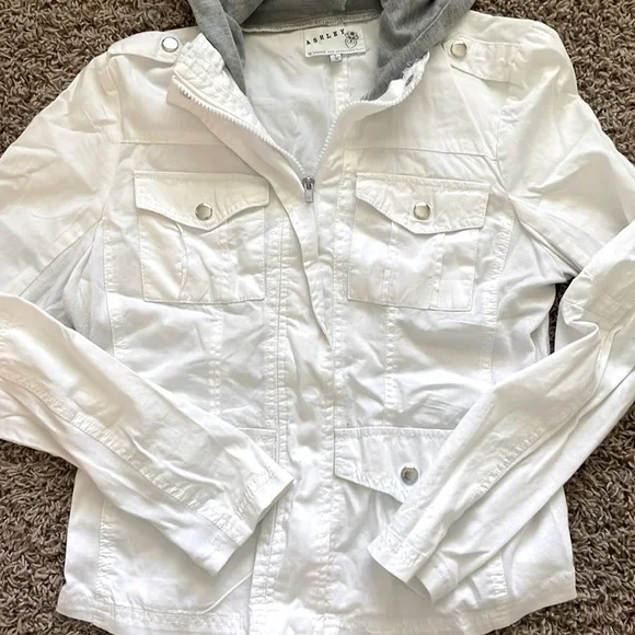 Lightweight zip up jacket with hood - Picture 2 of 4